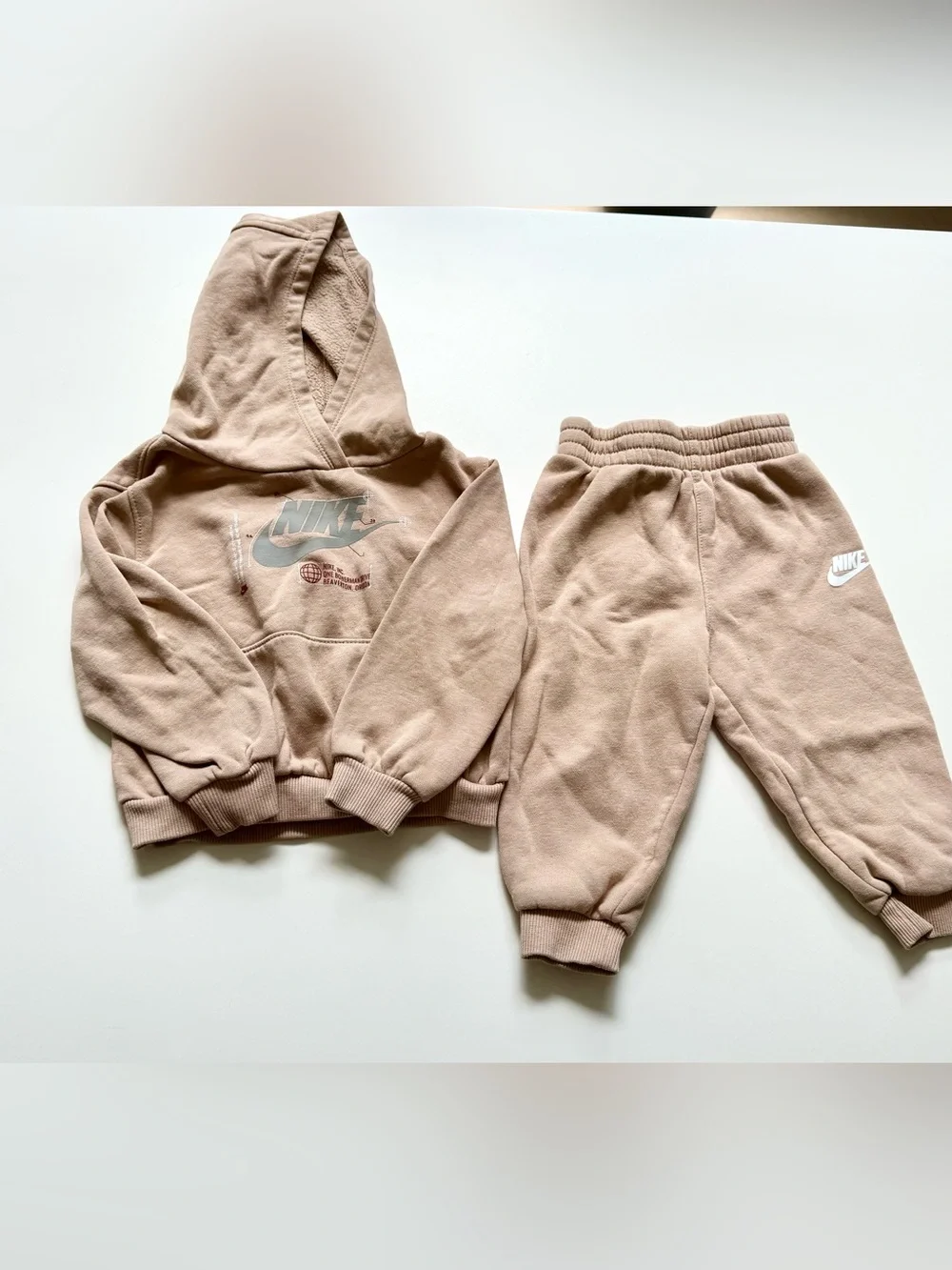 Nike matching set 24m Tan Hoodie and sweats